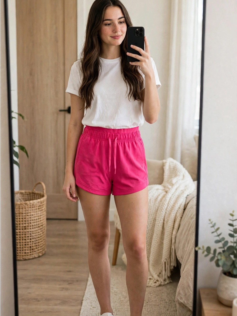 Lululemon Inner Glow HR Women's Hot Pink Shorts 3”